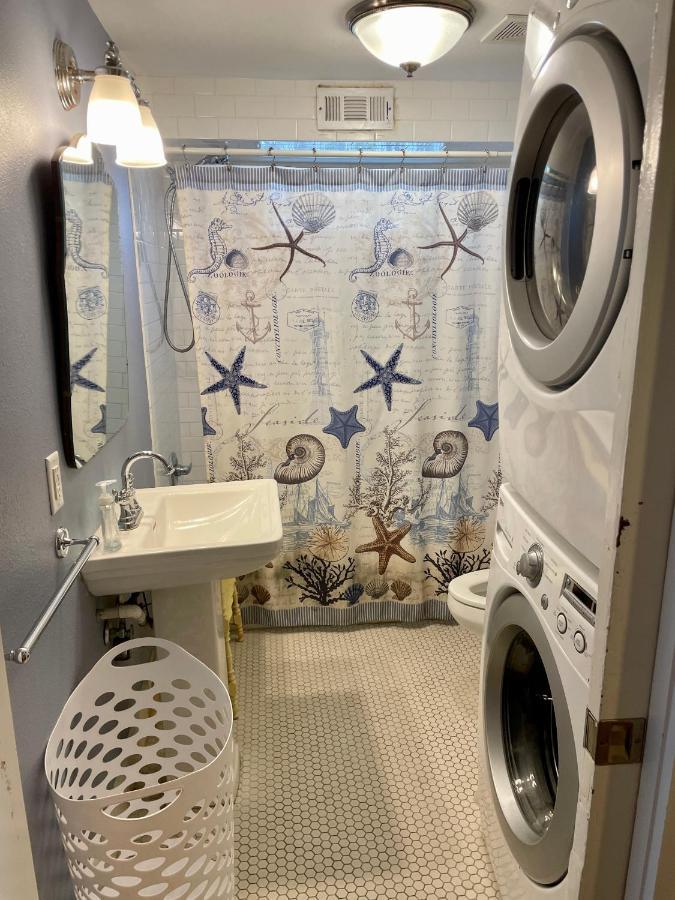 Seablue Cottage - Downstairs; 2 Blocks To The Beach Galveston Luaran gambar