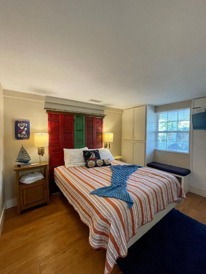 Seablue Cottage - Downstairs; 2 Blocks To The Beach Galveston Luaran gambar